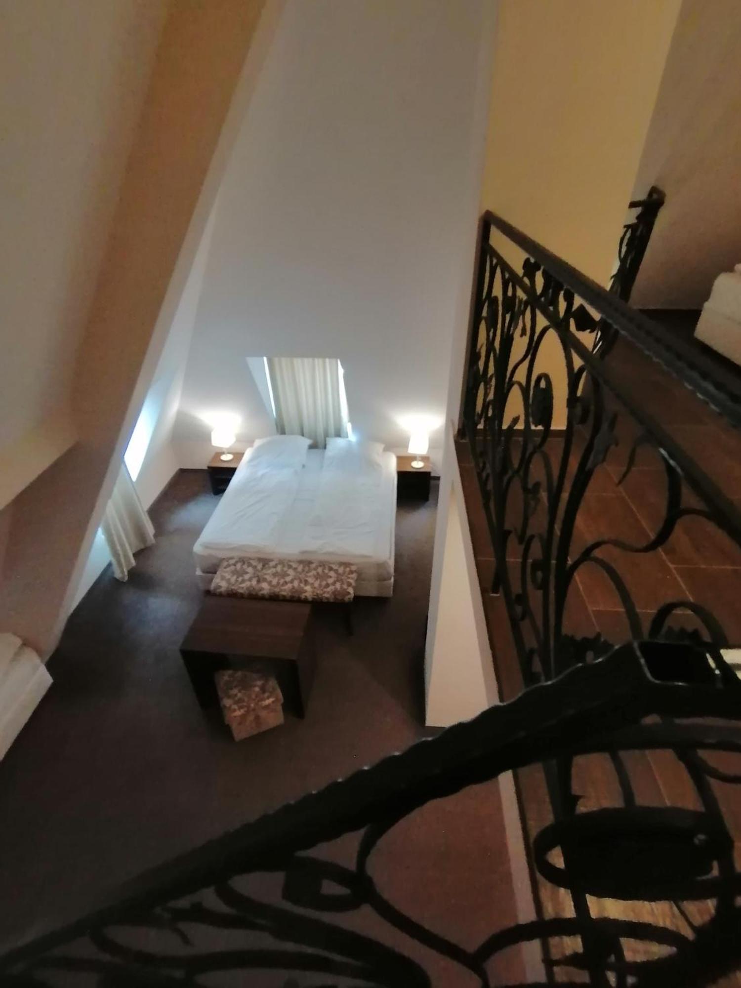 Hotel Aristokrat Obzor Bagian luar foto