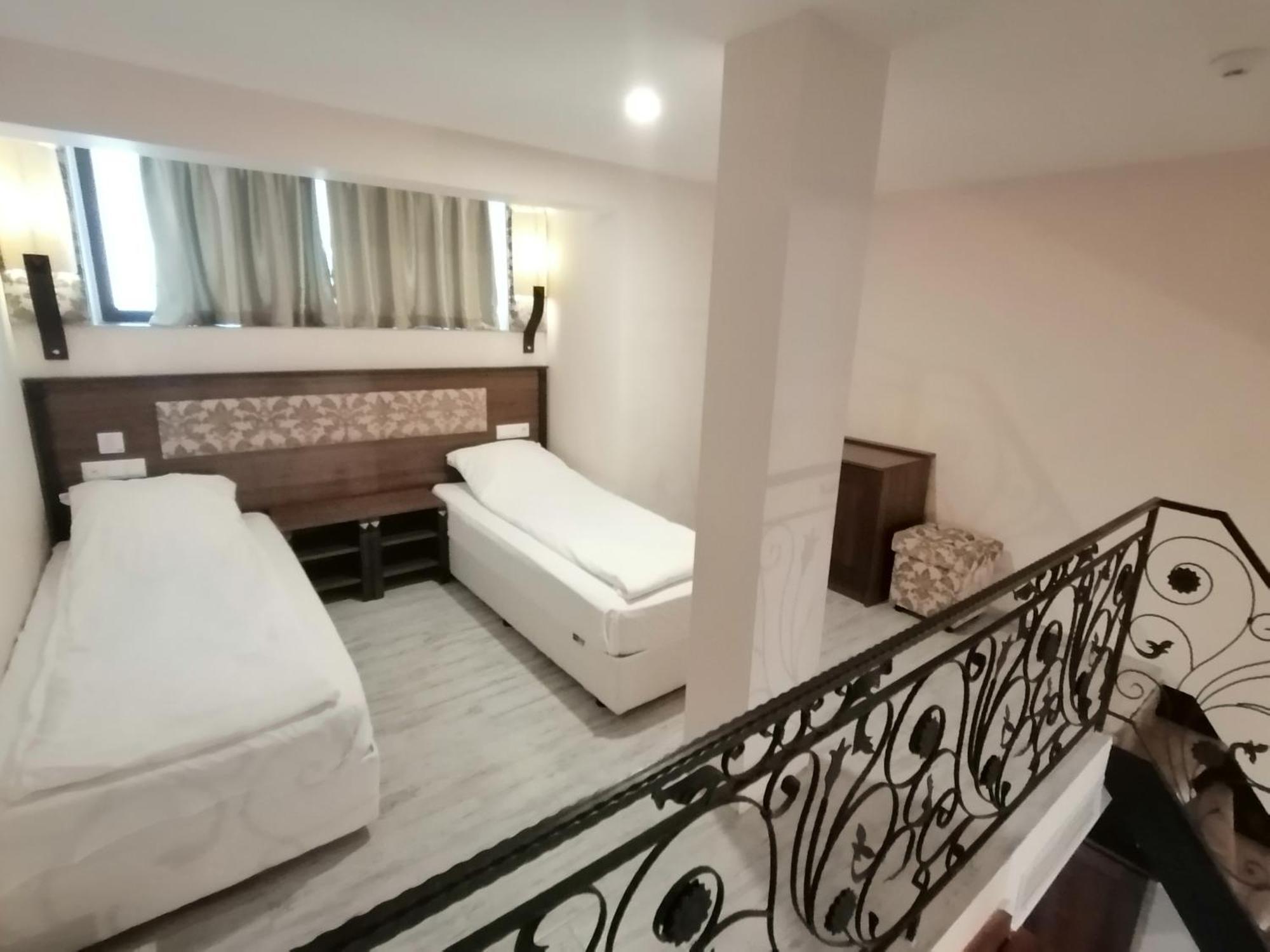 Hotel Aristokrat Obzor Bagian luar foto