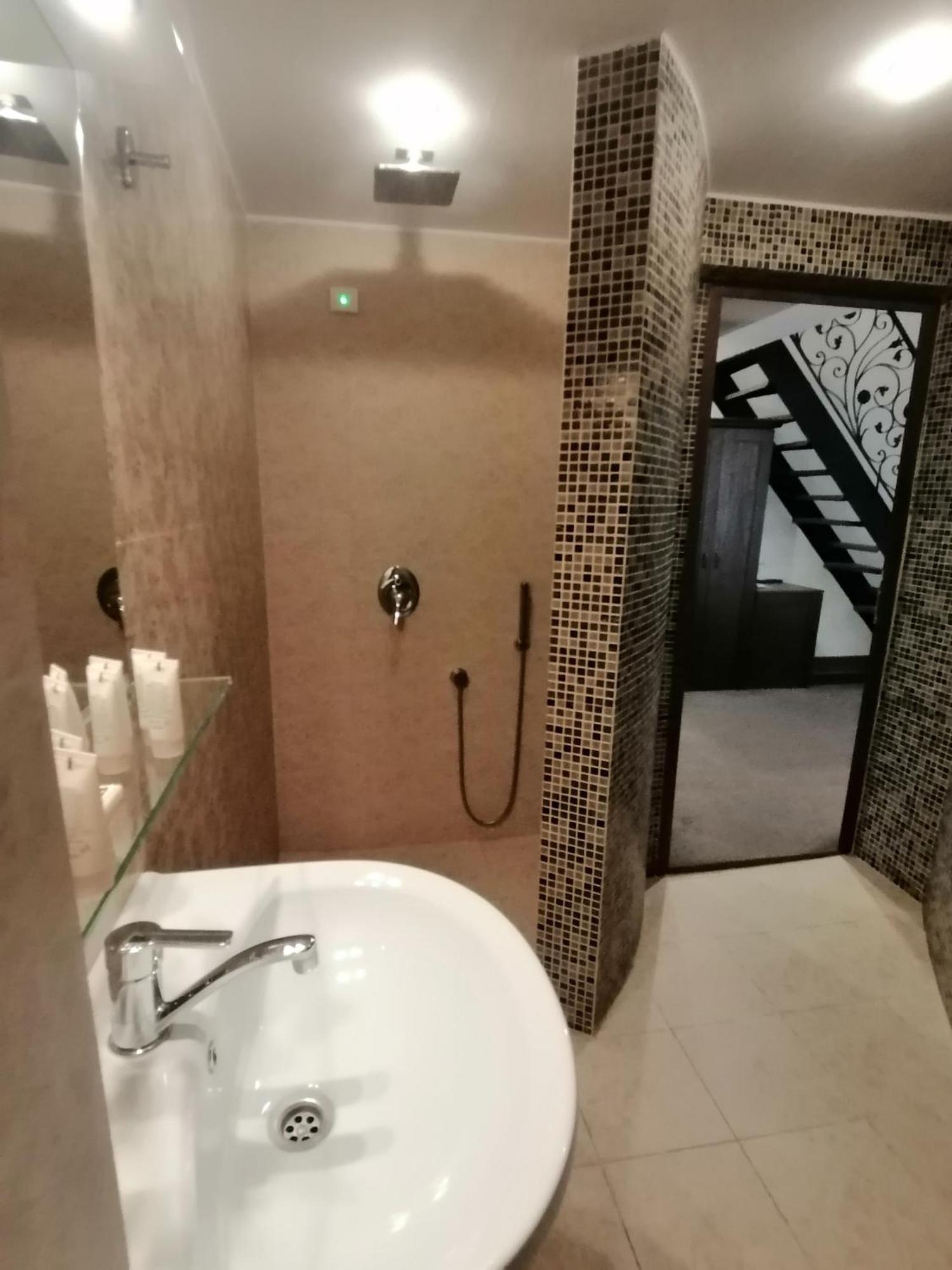 Hotel Aristokrat Obzor Bagian luar foto