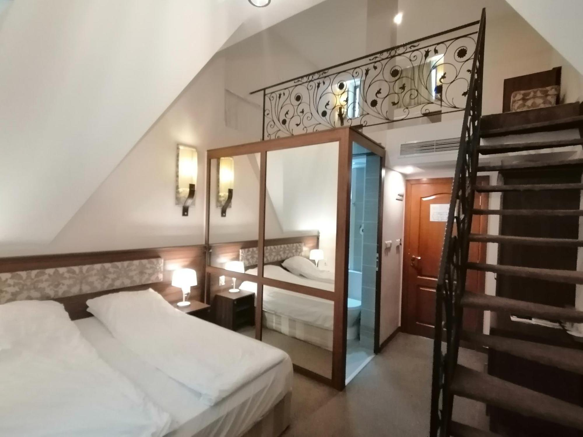 Hotel Aristokrat Obzor Bagian luar foto