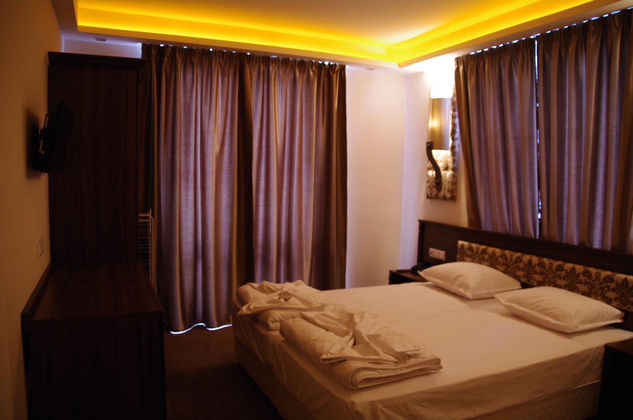 Hotel Aristokrat Obzor Bagian luar foto