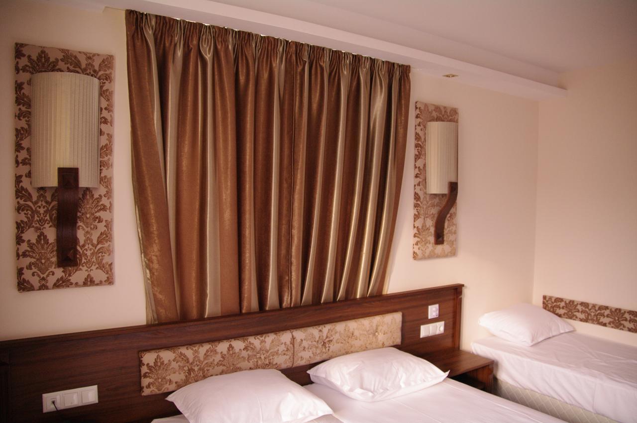 Hotel Aristokrat Obzor Bagian luar foto
