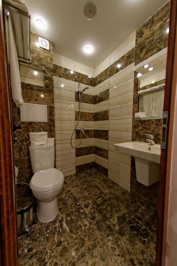 Hotel Aristokrat Obzor Bagian luar foto