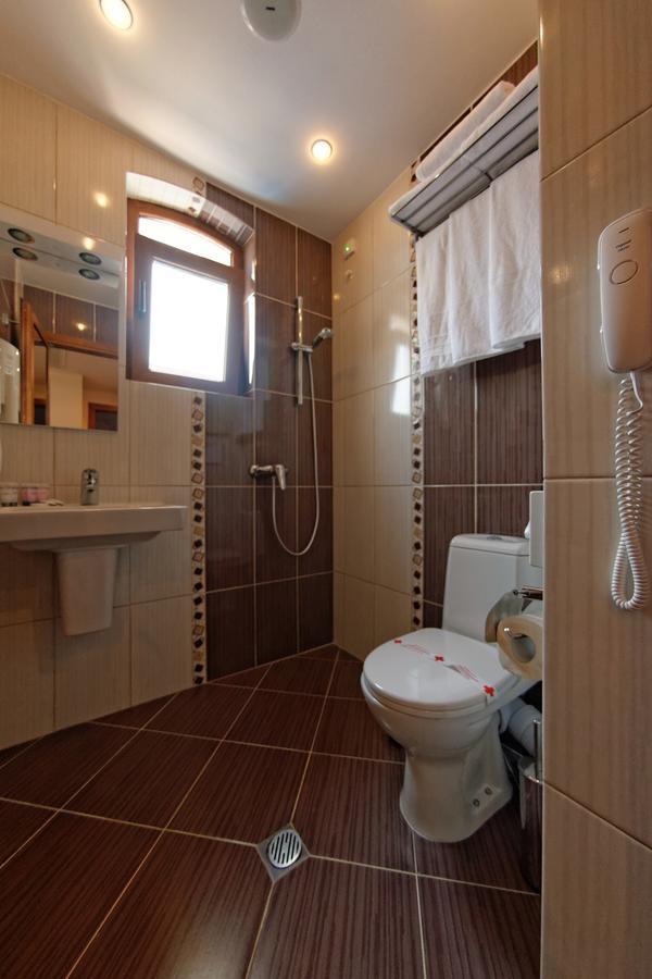 Hotel Aristokrat Obzor Bagian luar foto
