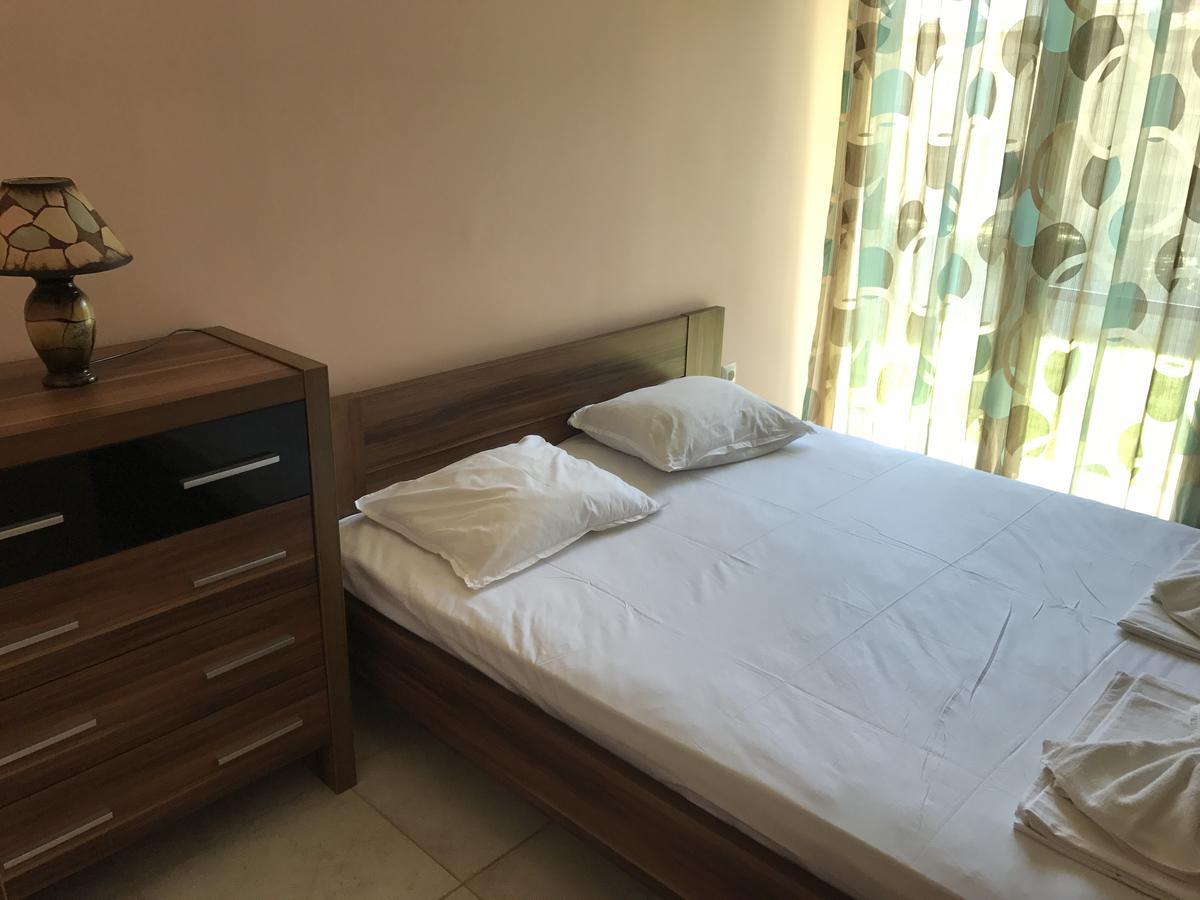 Hotel Aristokrat Obzor Bagian luar foto